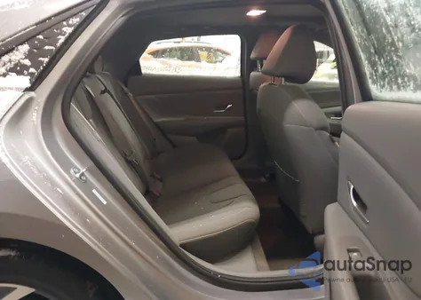 2025 Hyundai Elantra Sel Convenience z USA, uszkodzony, nr VIN KMHLS4DG8SU023605